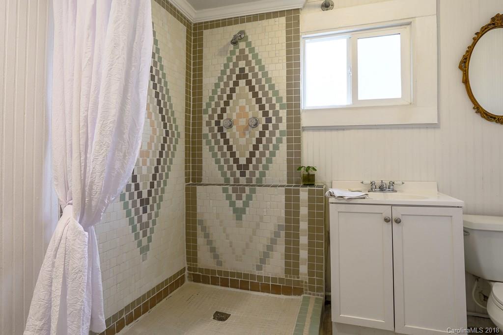 190 Elk Mountain Road Asheville NC 28804
