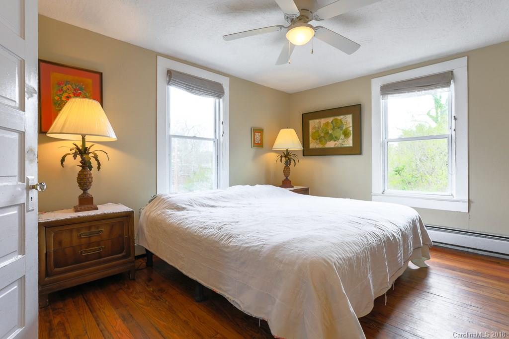 190 Elk Mountain Road Asheville NC 28804