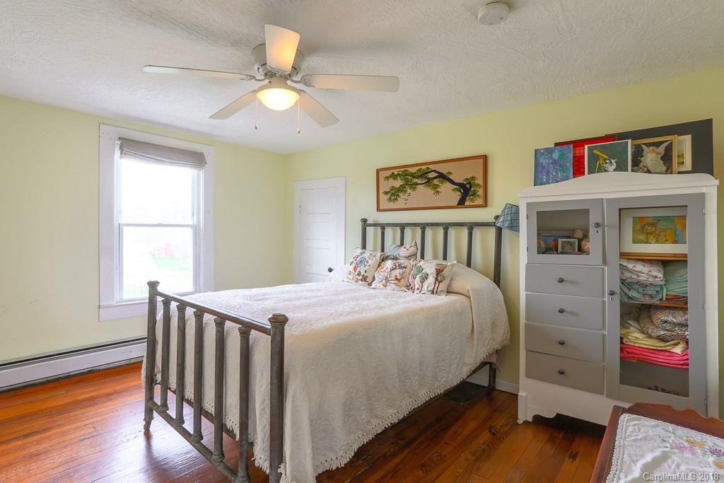 190 Elk Mountain Road Asheville NC 28804
