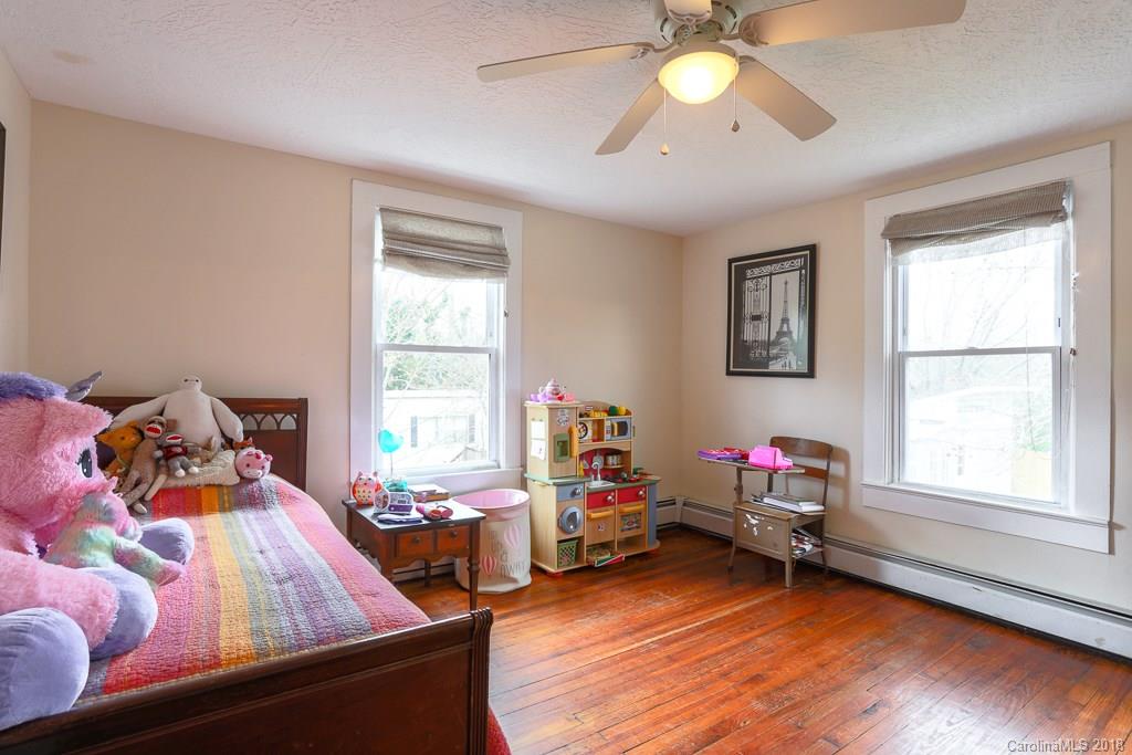 190 Elk Mountain Road Asheville NC 28804