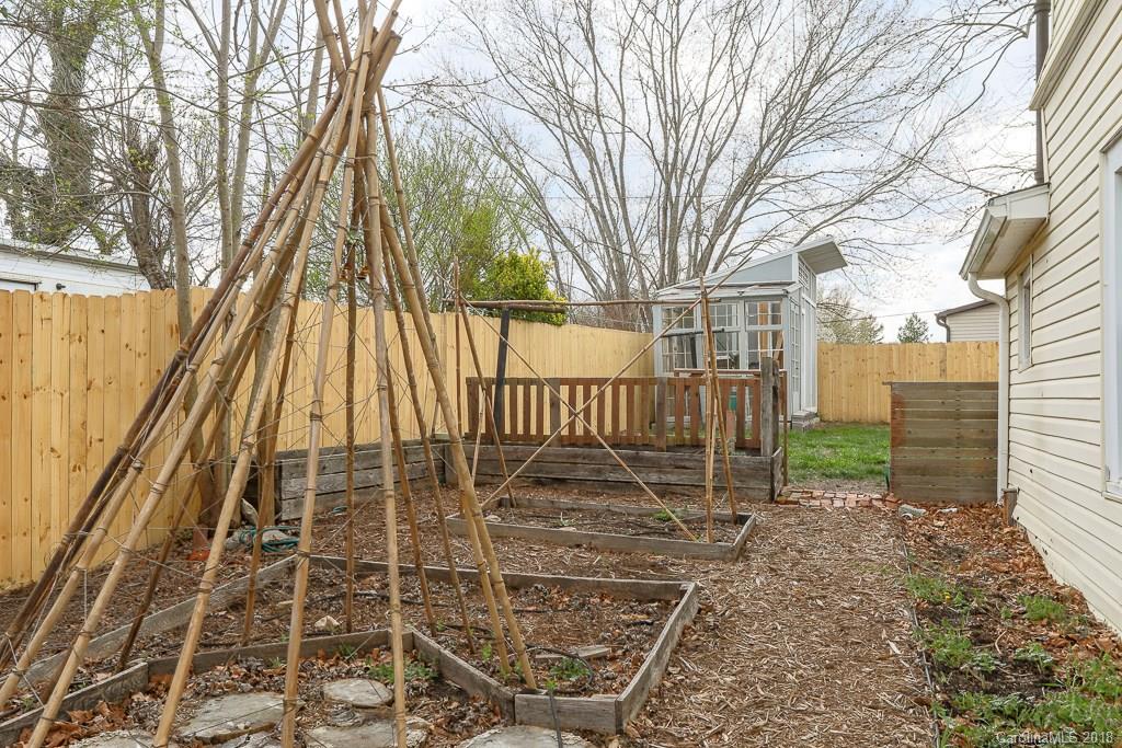 190 Elk Mountain Road Asheville NC 28804