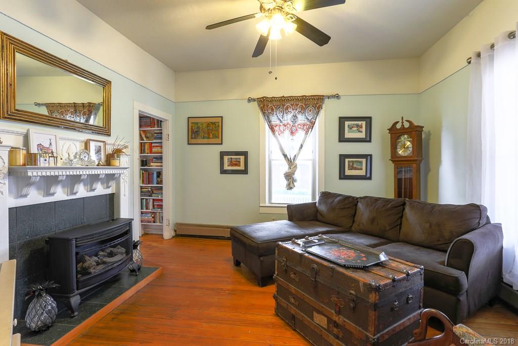 190 Elk Mountain Road Asheville NC 28804