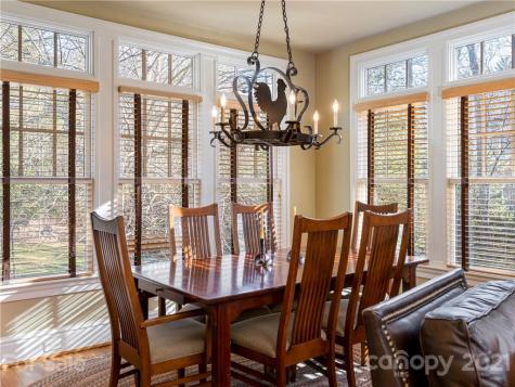 1643 Olmsted Drive Asheville NC 28803