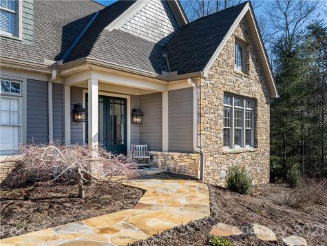 1643 Olmsted Drive Asheville NC 28803