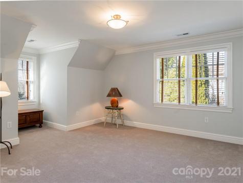 1643 Olmsted Drive Asheville NC 28803