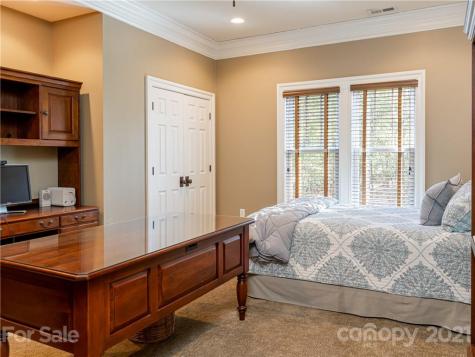 1643 Olmsted Drive Asheville NC 28803