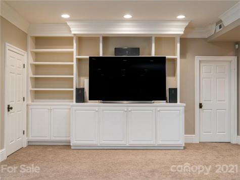 1643 Olmsted Drive Asheville NC 28803