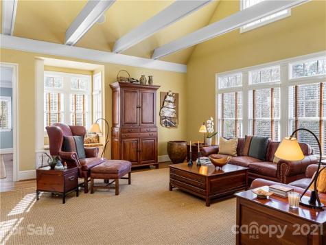 1643 Olmsted Drive Asheville NC 28803
