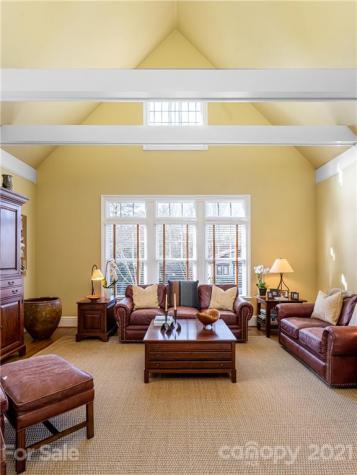 1643 Olmsted Drive Asheville NC 28803