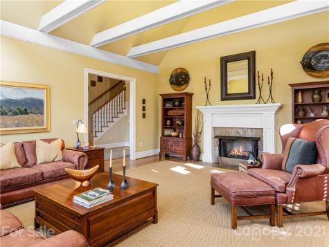 1643 Olmsted Drive Asheville NC 28803