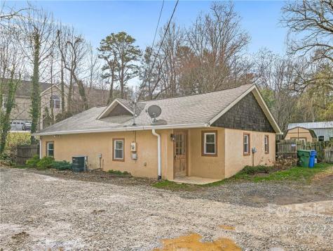 34 Cub Road Asheville NC 28806