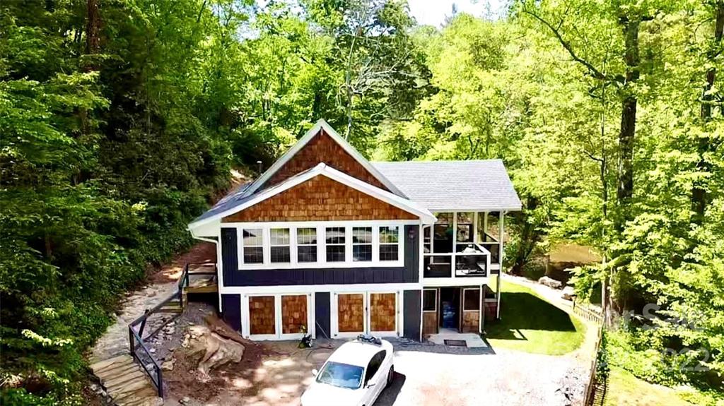 22 Riverbend Drive Asheville NC 28805