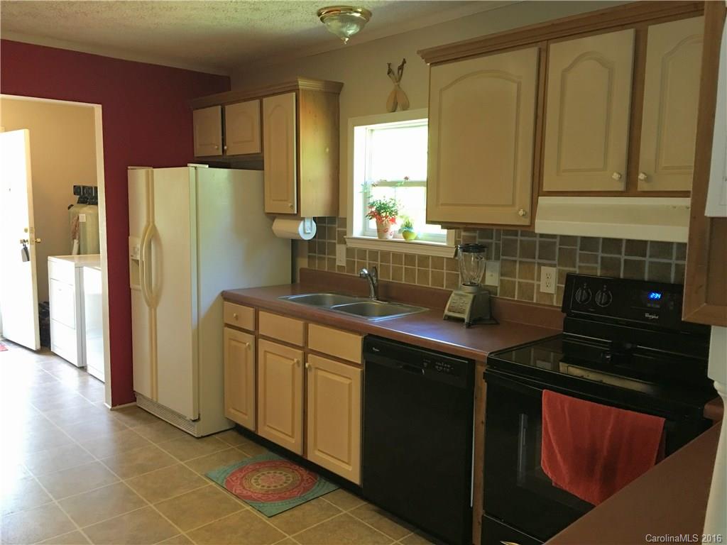 12 Honey Locust Lane Candler NC 28715