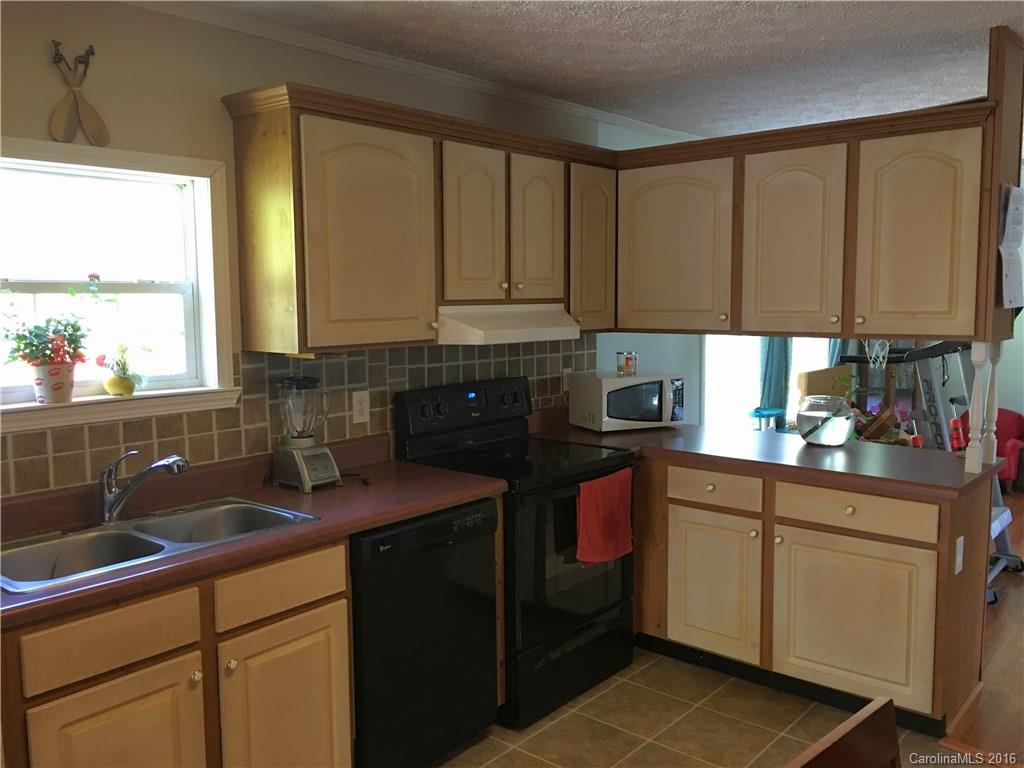 12 Honey Locust Lane Candler NC 28715