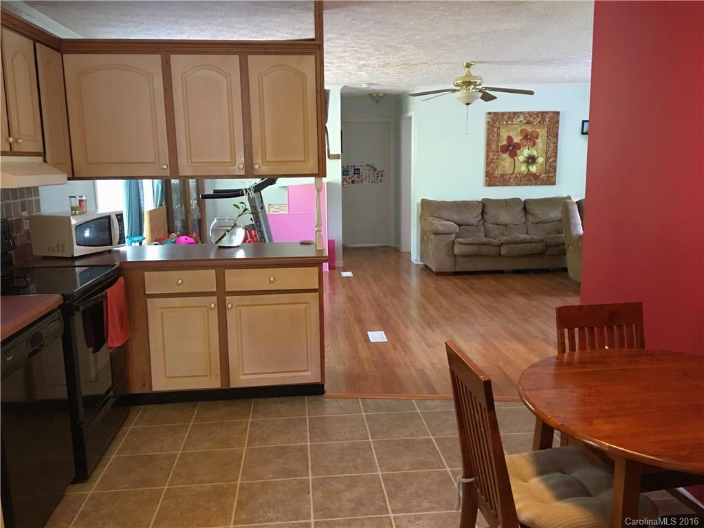 12 Honey Locust Lane Candler NC 28715