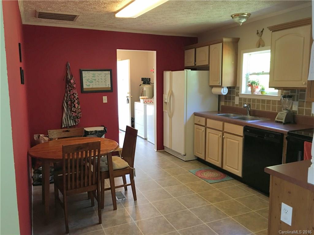 12 Honey Locust Lane Candler NC 28715