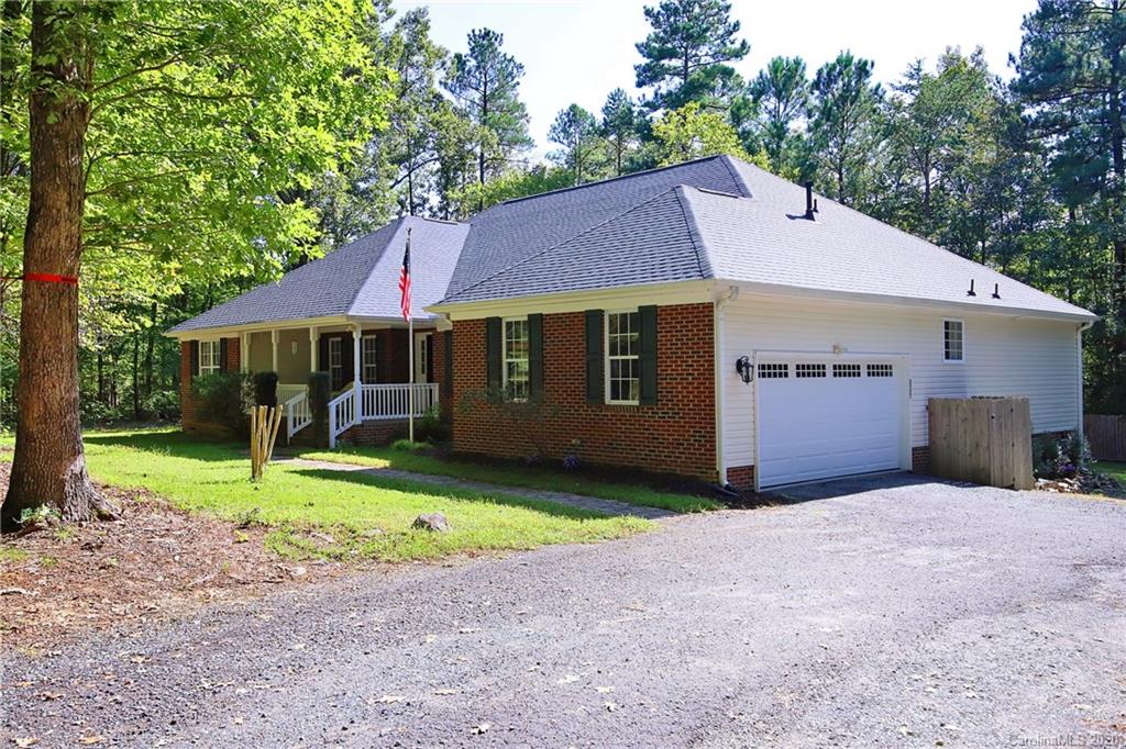 135 Freedom Trail Chapel Hill NC 27516