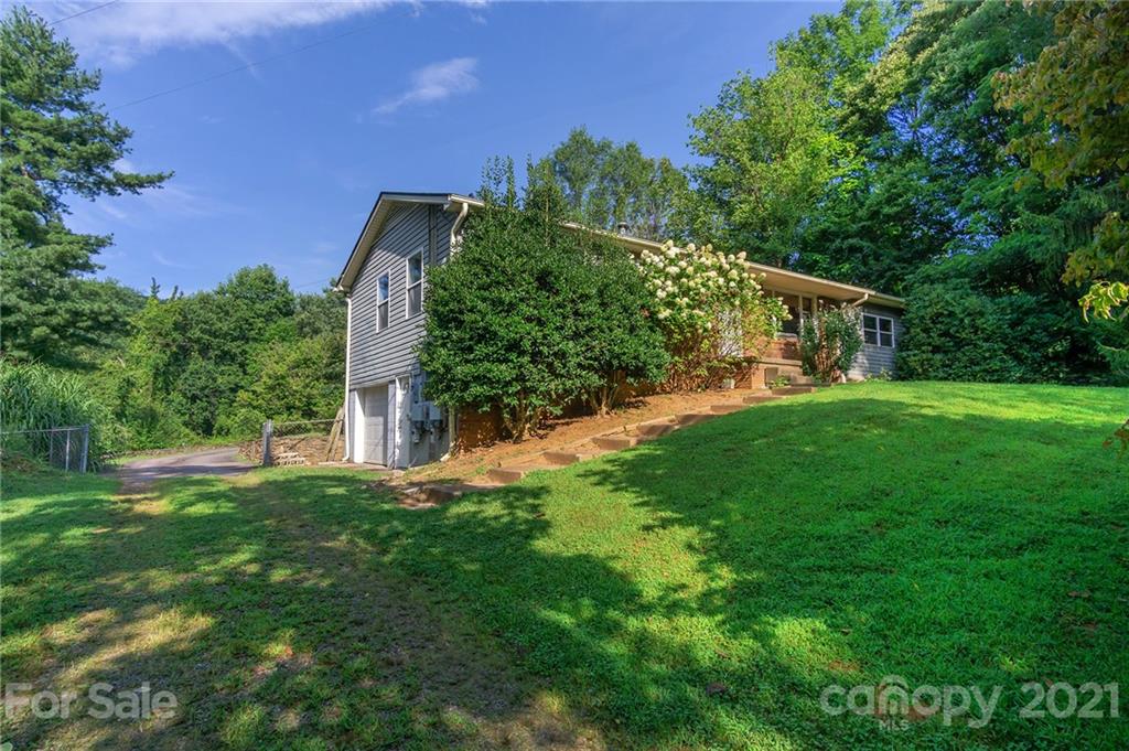 300 Youngs Cove Road Candler NC 28715