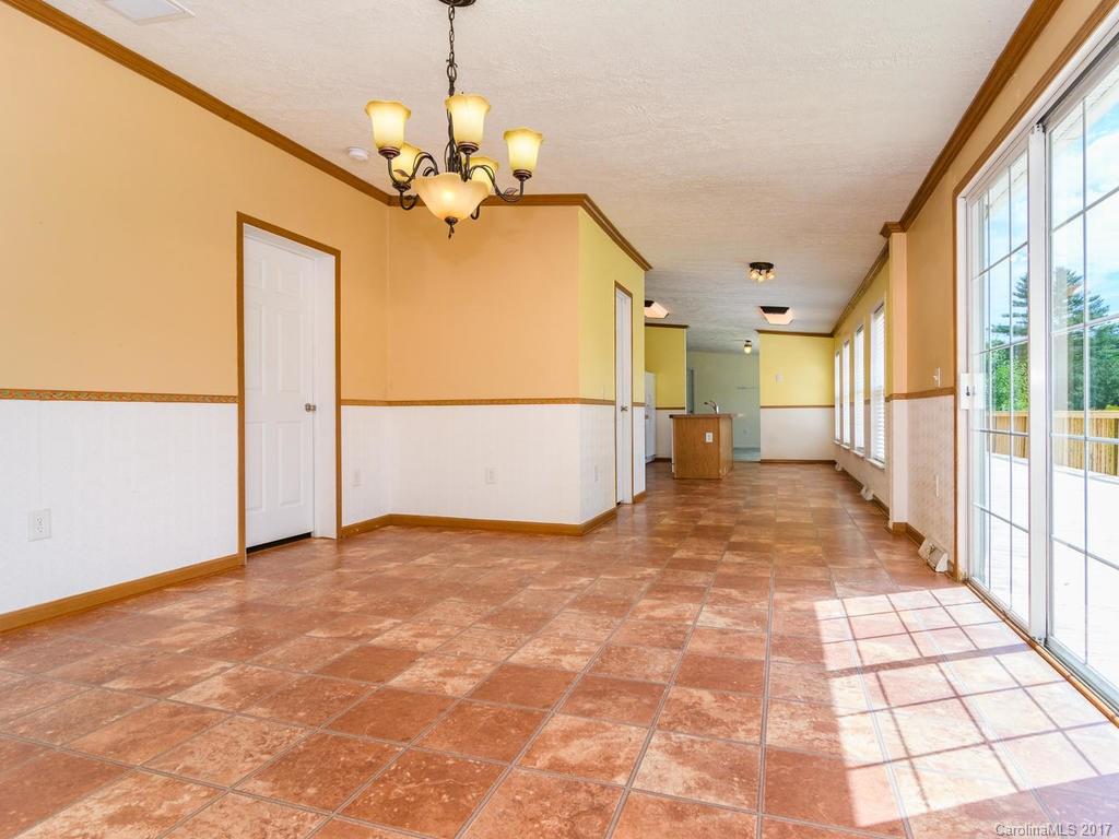 11 Powder Horn Trail Weaverville NC 28787
