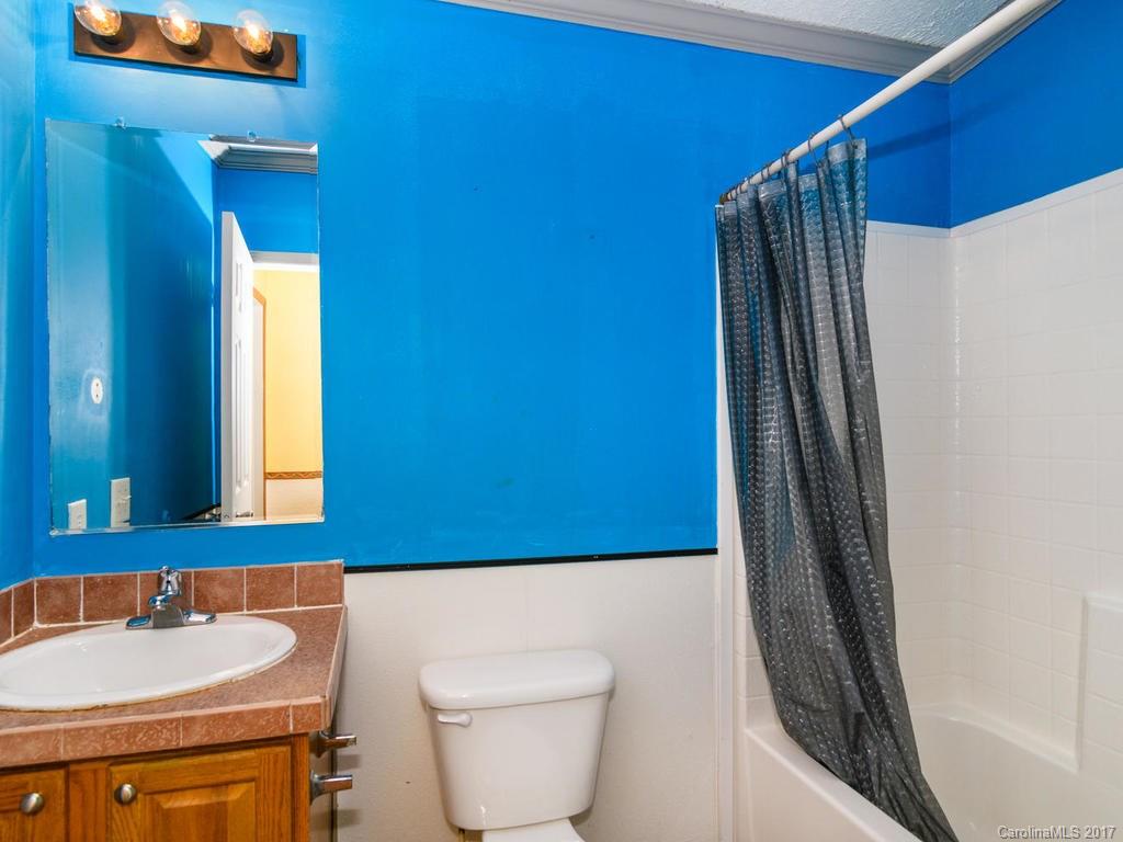 11 Powder Horn Trail Weaverville NC 28787