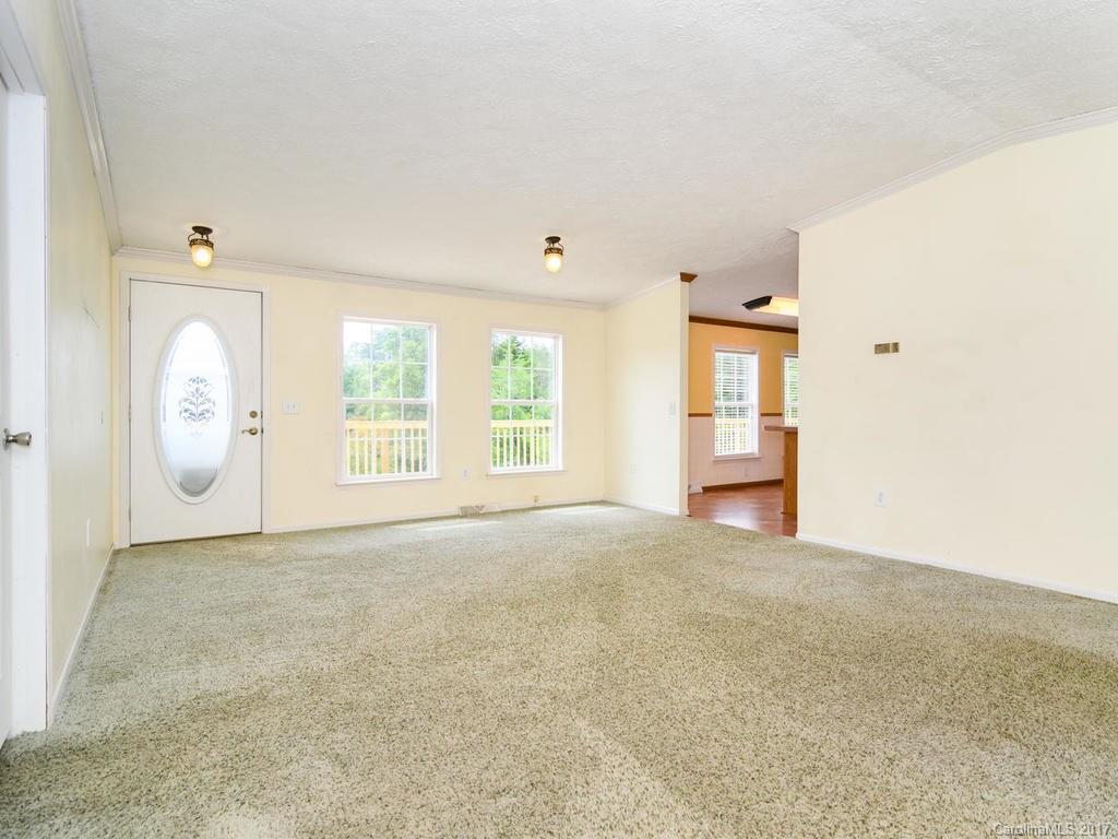 11 Powder Horn Trail Weaverville NC 28787