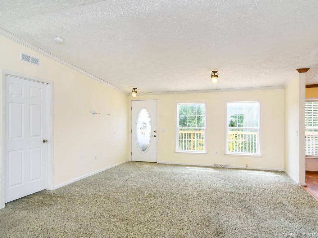11 Powder Horn Trail Weaverville NC 28787