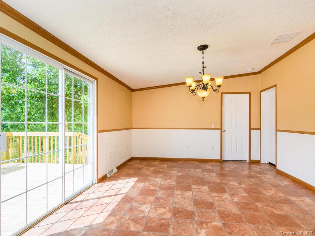 11 Powder Horn Trail Weaverville NC 28787