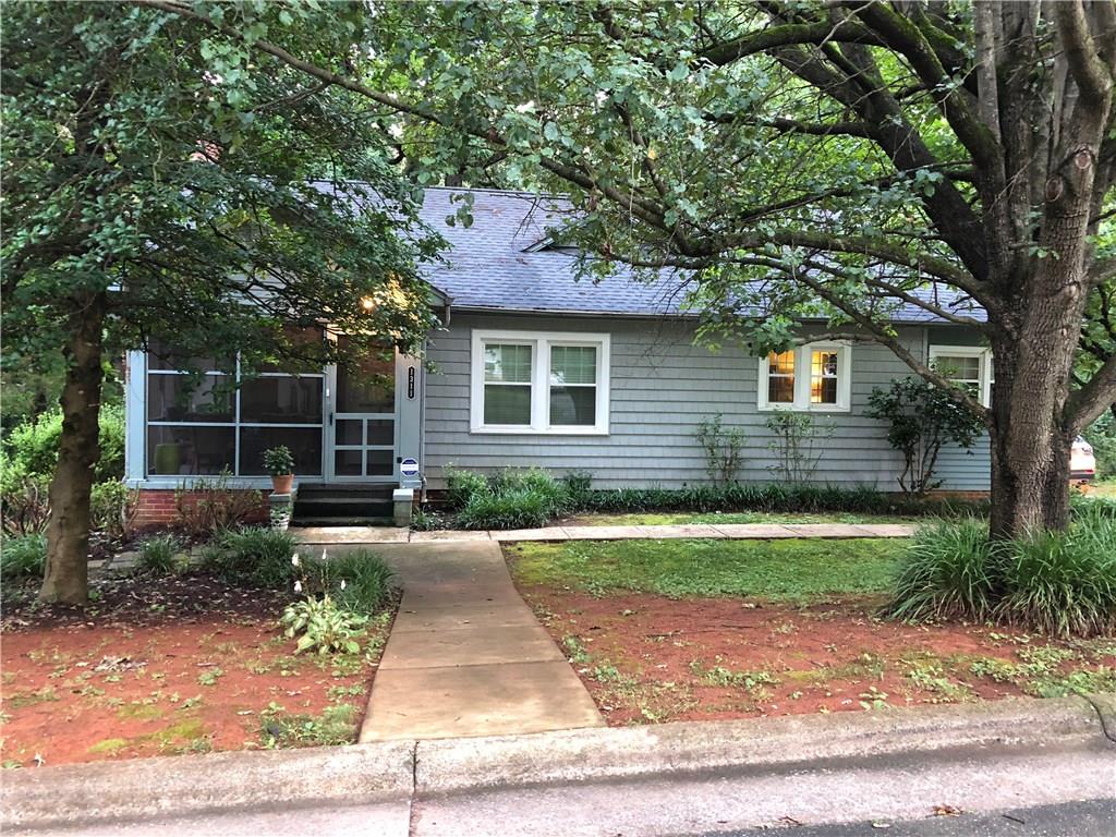 1311 8th Street Nw Hickory NC 28601