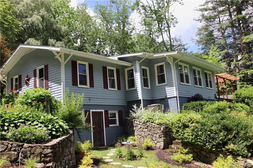 212 Tiger Lily Lane Waynesville NC 28786