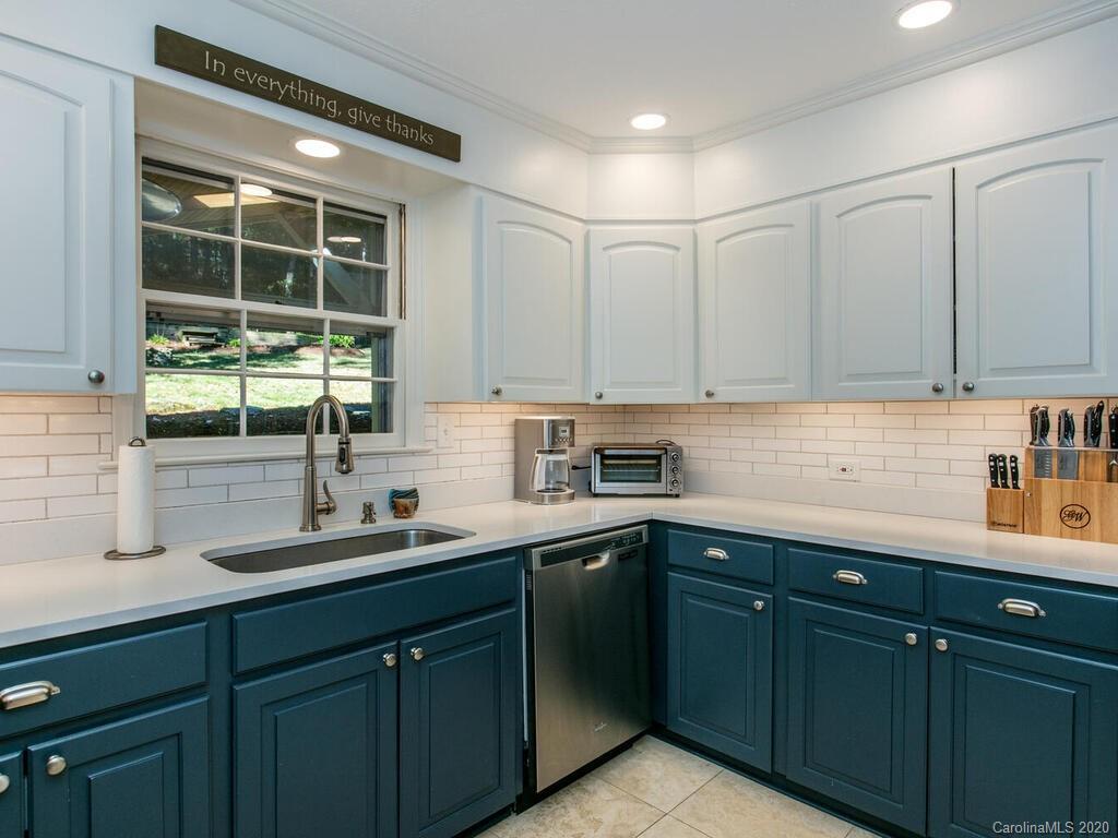 98 Alpine Way Asheville NC 28805