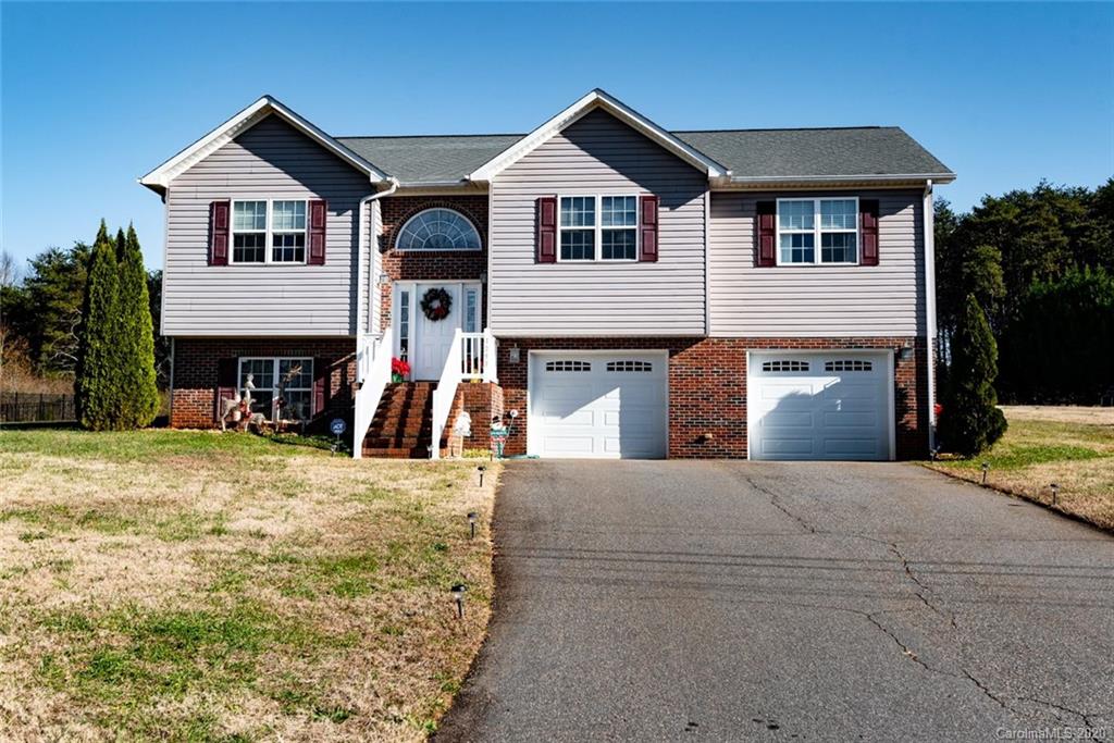 3293 47th Avenue Place NE Hickory NC 28601