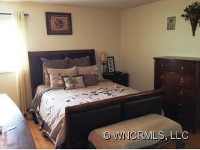 34 Waters Road Asheville NC 28805