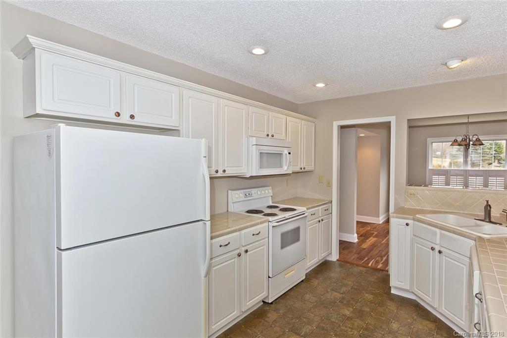 35 Azalea Drive Weaverville NC 28787