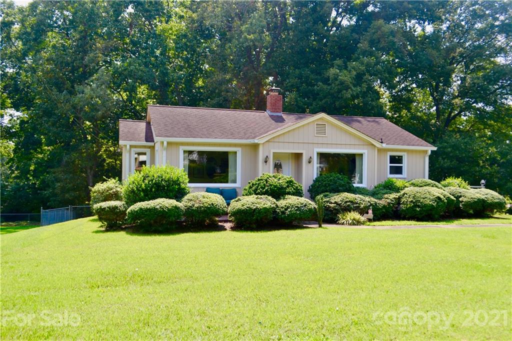 902 Parkwood Road Shelby NC 28150