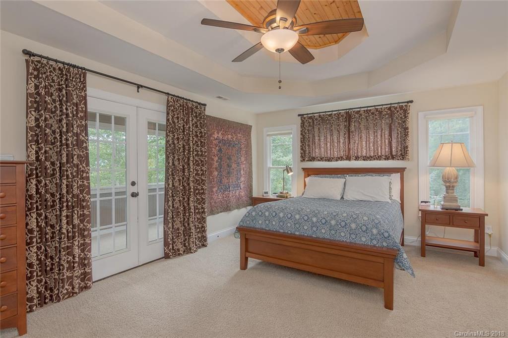 37 Hope View Road Swannanoa NC 28778