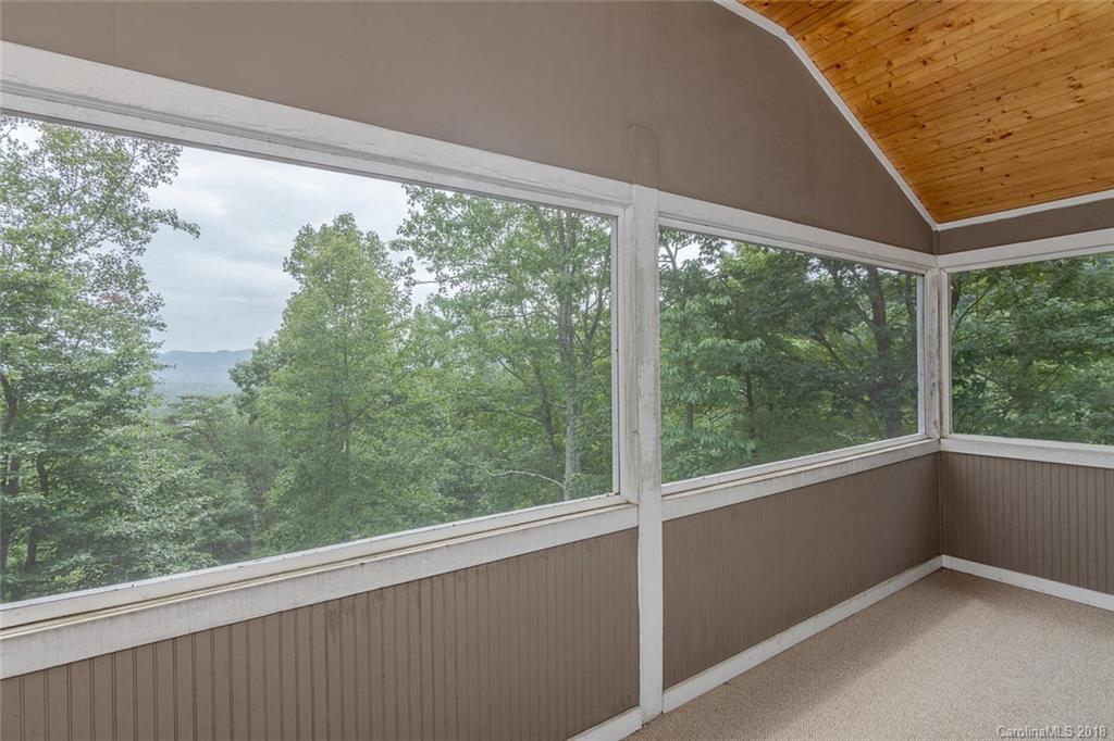 37 Hope View Road Swannanoa NC 28778