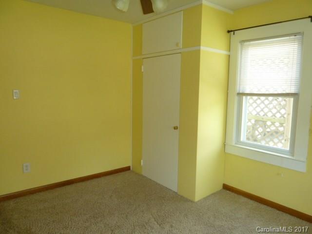 687 Starnes Cove Road Asheville NC 28806