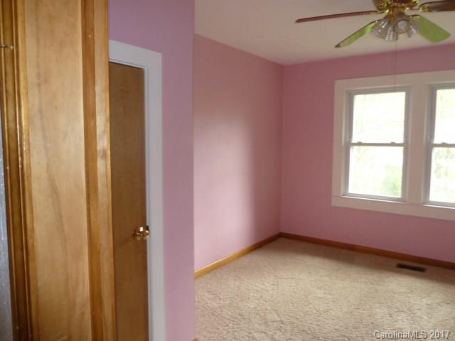 687 Starnes Cove Road Asheville NC 28806