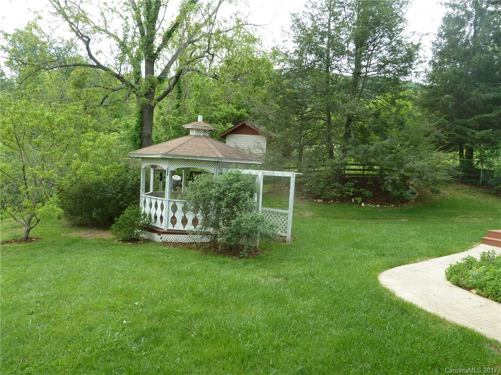 687 Starnes Cove Road Asheville NC 28806