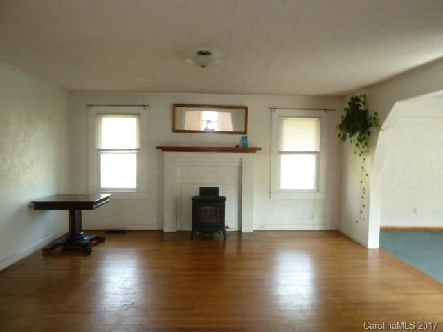 687 Starnes Cove Road Asheville NC 28806