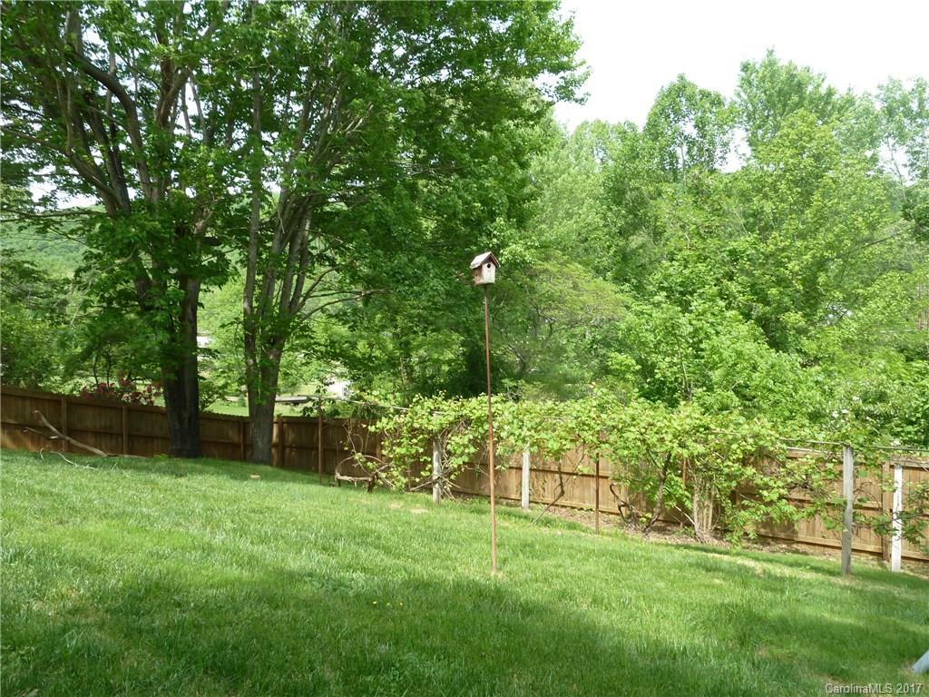 687 Starnes Cove Road Asheville NC 28806