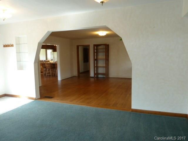 687 Starnes Cove Road Asheville NC 28806