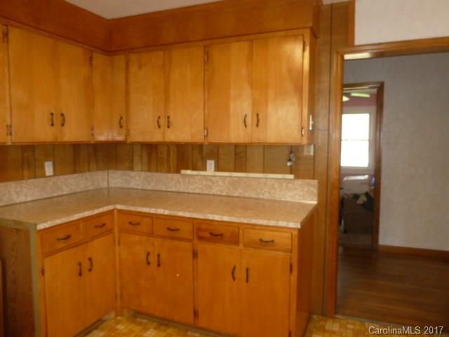 687 Starnes Cove Road Asheville NC 28806
