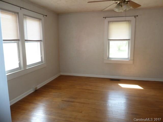 687 Starnes Cove Road Asheville NC 28806