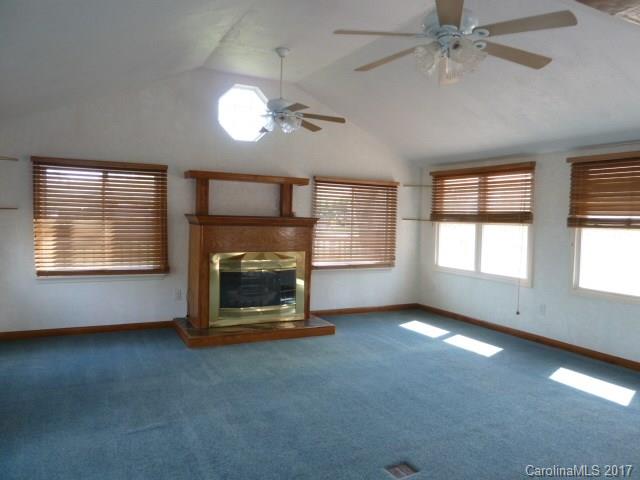 687 Starnes Cove Road Asheville NC 28806
