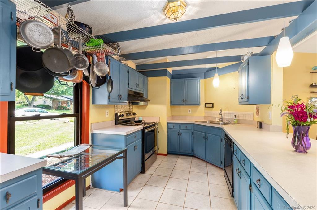 113 Wicklow Drive Asheville NC 28806