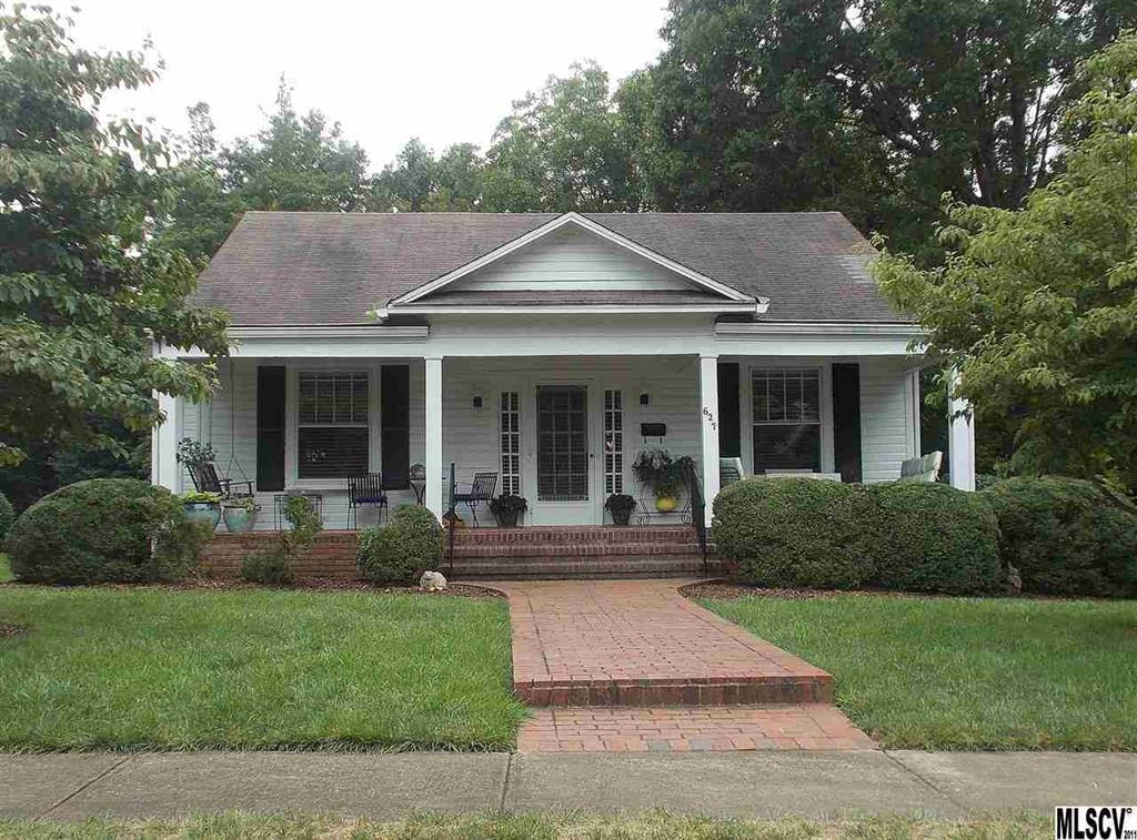 627 W 8th Street Newton NC 28658
