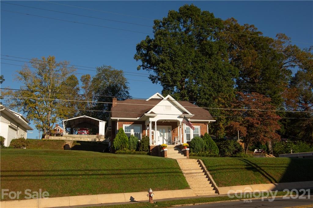 457 E Court Street Marion NC 28752