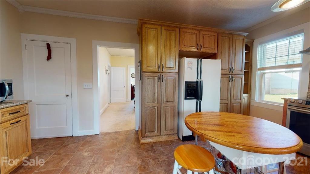 457 E Court Street Marion NC 28752