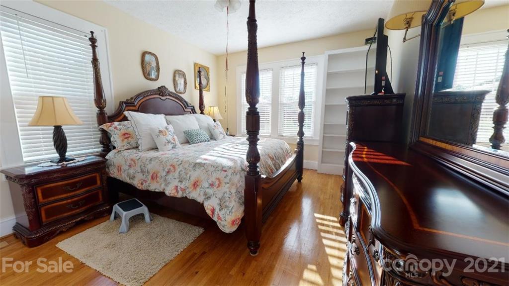 457 E Court Street Marion NC 28752